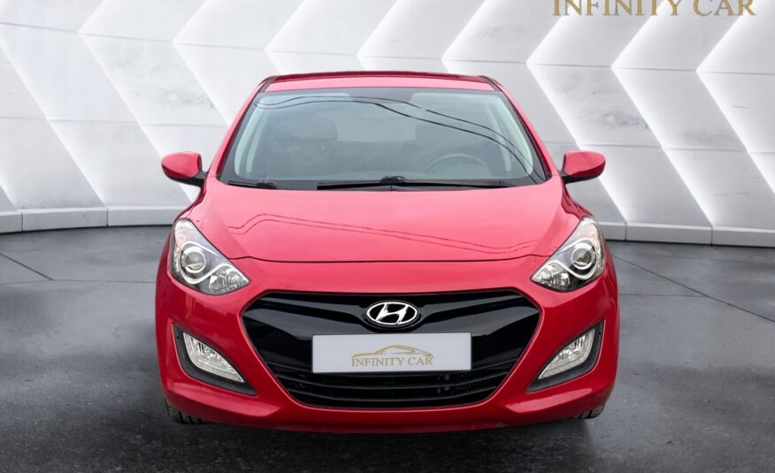 HYUNDAI i30 1.4 CRDI