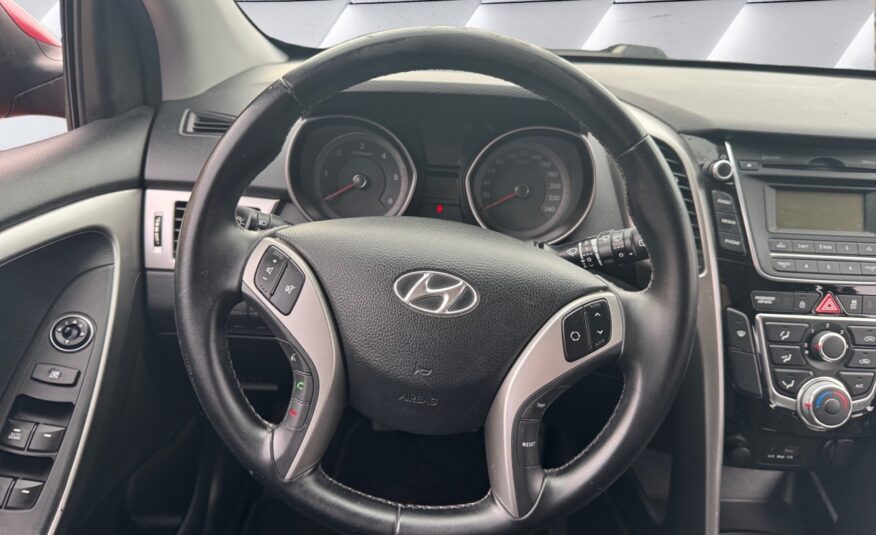 HYUNDAI i30 1.4 CRDI