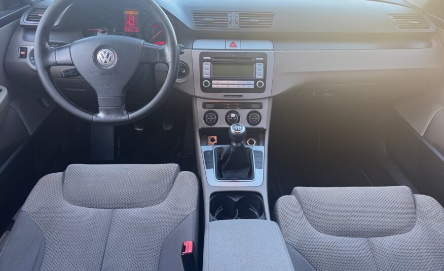VOLKSWAGEN Passat 2.0TDI