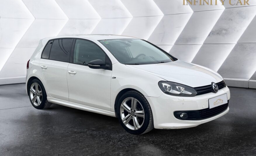 VOLKSWAGEN Golf 1.6 TDI 105cv DPF Sport 5p.