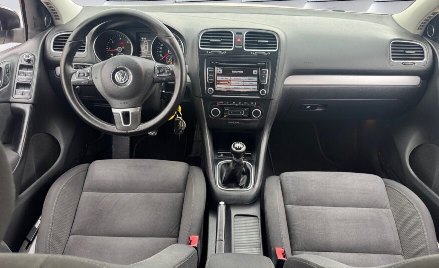 VOLKSWAGEN Golf 1.6 TDI 105cv DPF Sport 5p.