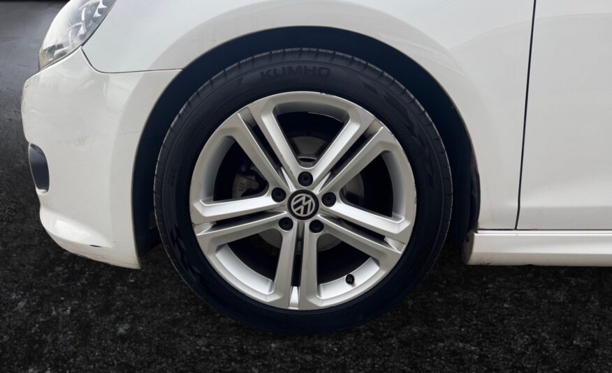 VOLKSWAGEN Golf 1.6 TDI 105cv DPF Sport 5p.
