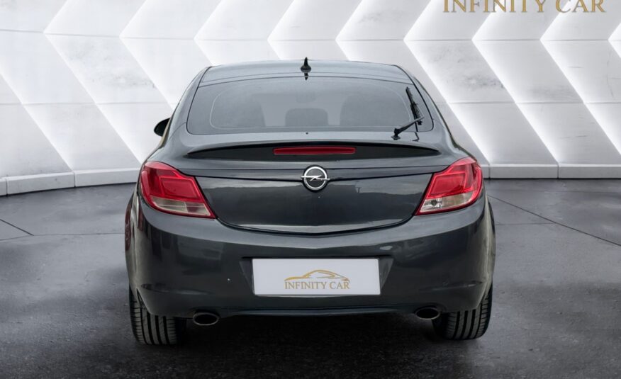 OPEL INSIGNIA 2.0 TURBO