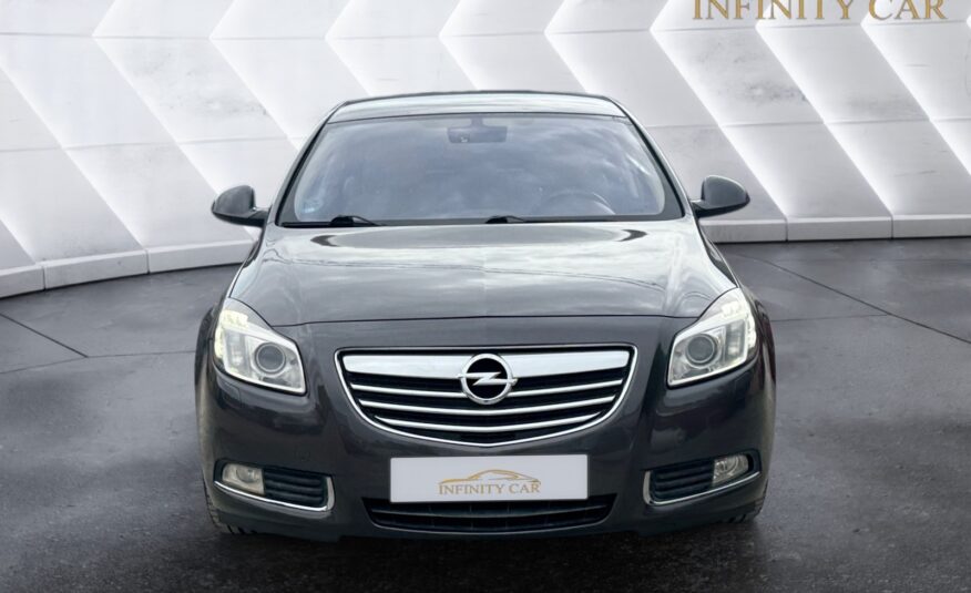 OPEL INSIGNIA 2.0 TURBO