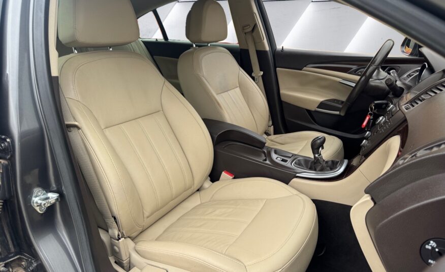OPEL INSIGNIA 2.0 TURBO