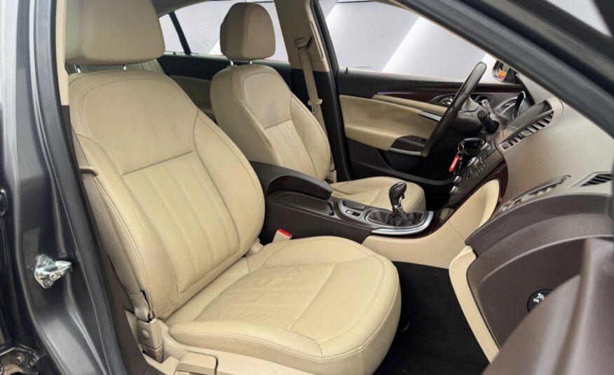 OPEL INSIGNIA 2.0 TURBO