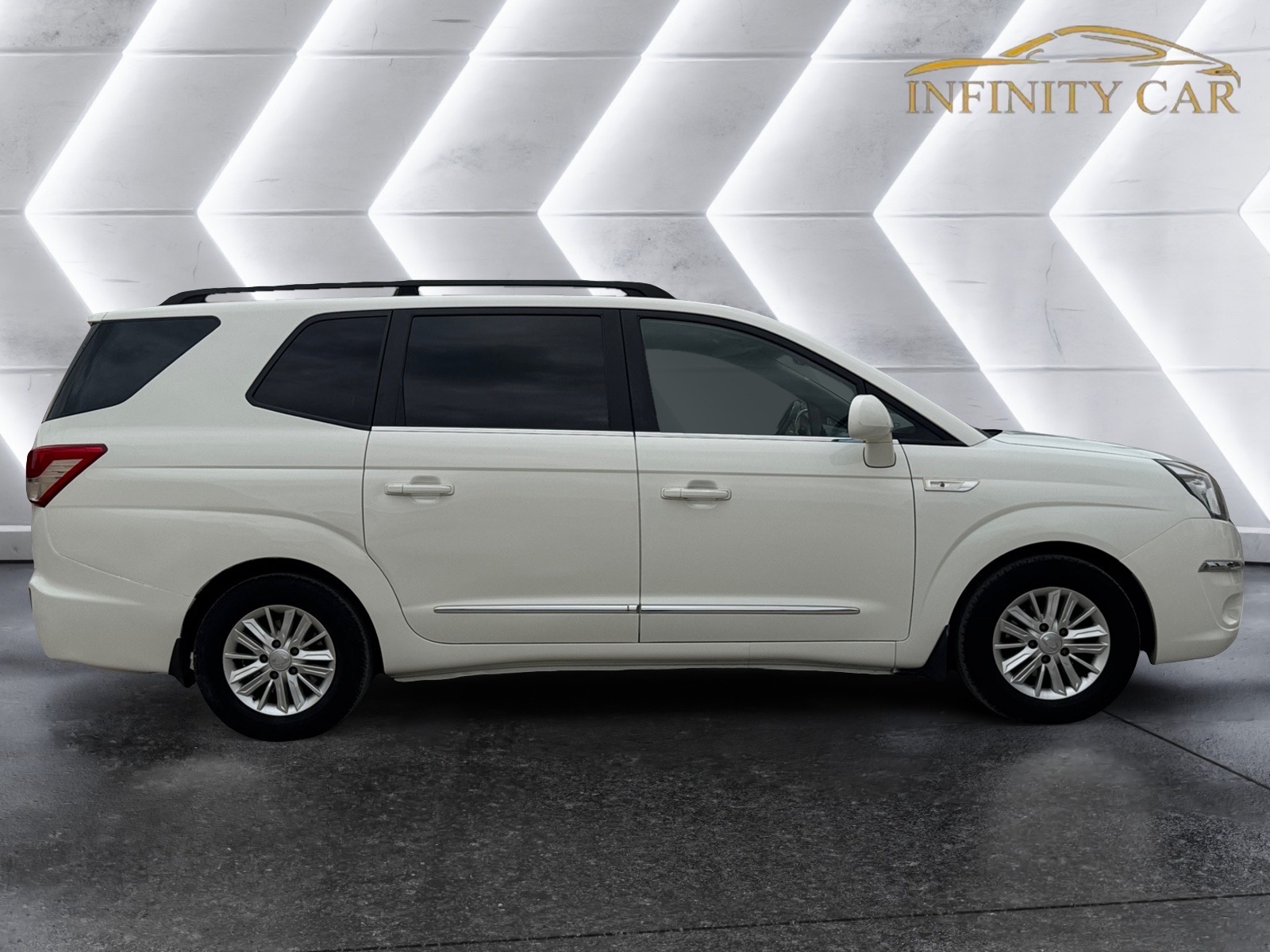 SSANGYONG RODIUS 2.2 D22T