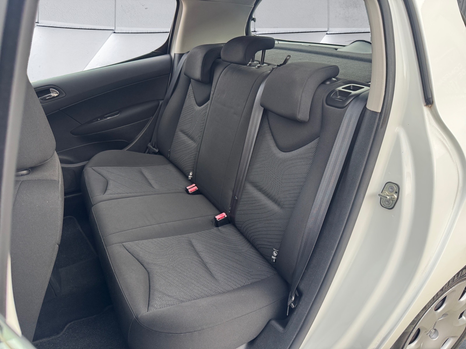 PEUGEOT 308 1.6HDI