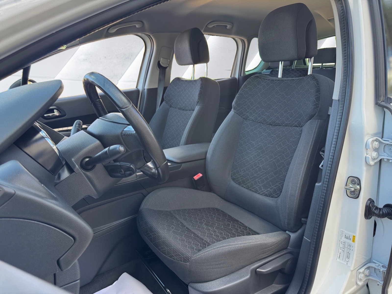 PEUGEOT 3008 1.6 blueHDI