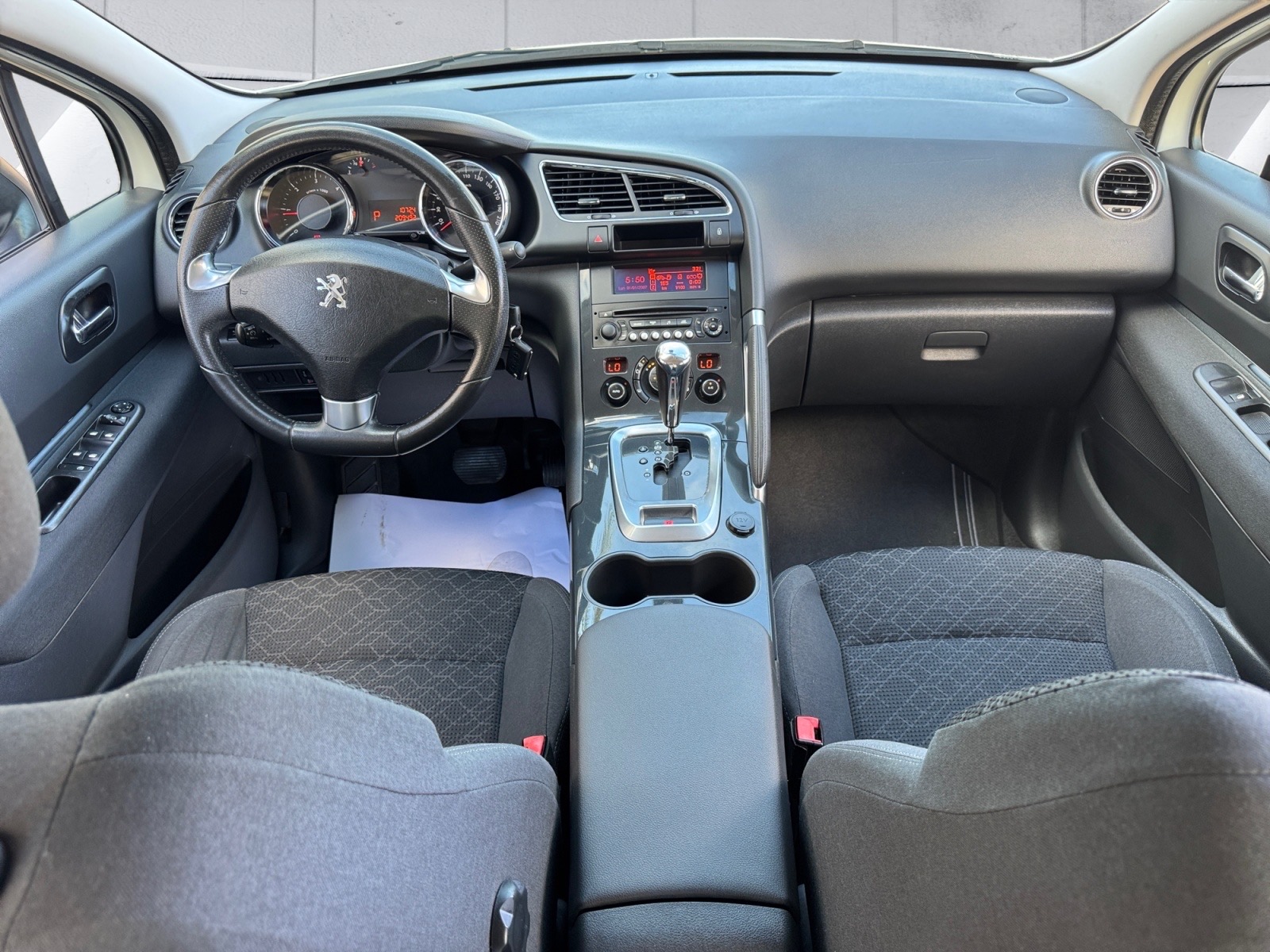 PEUGEOT 3008 1.6 blueHDI