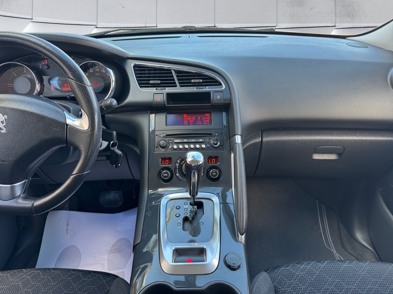 PEUGEOT 3008 1.6 blueHDI
