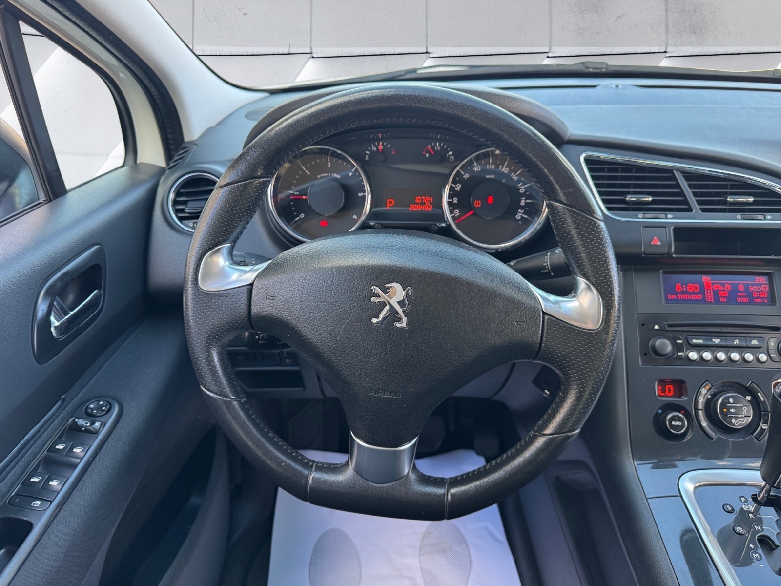 PEUGEOT 3008 1.6 blueHDI