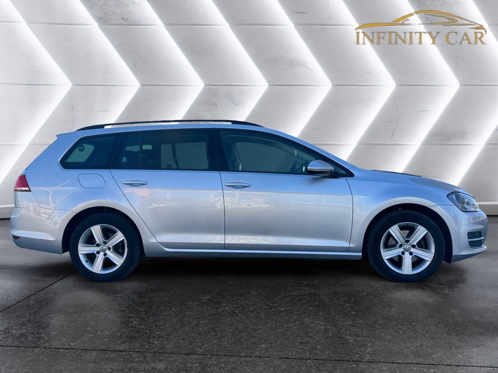 VOLKSWAGEN GOLF VARIANT 2.0 TDI
