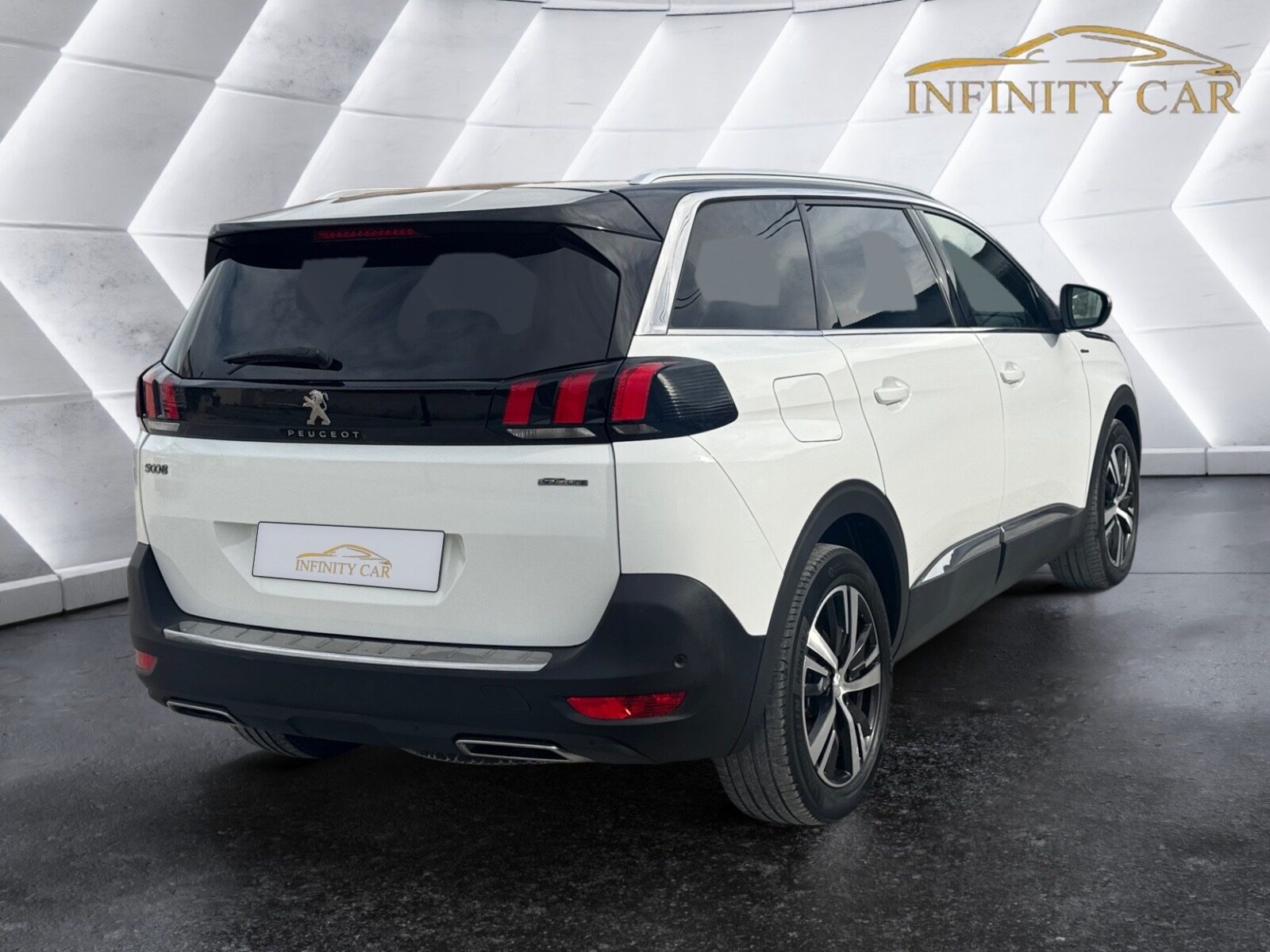 PEUGEOT 5008 1.5 BlueHDi