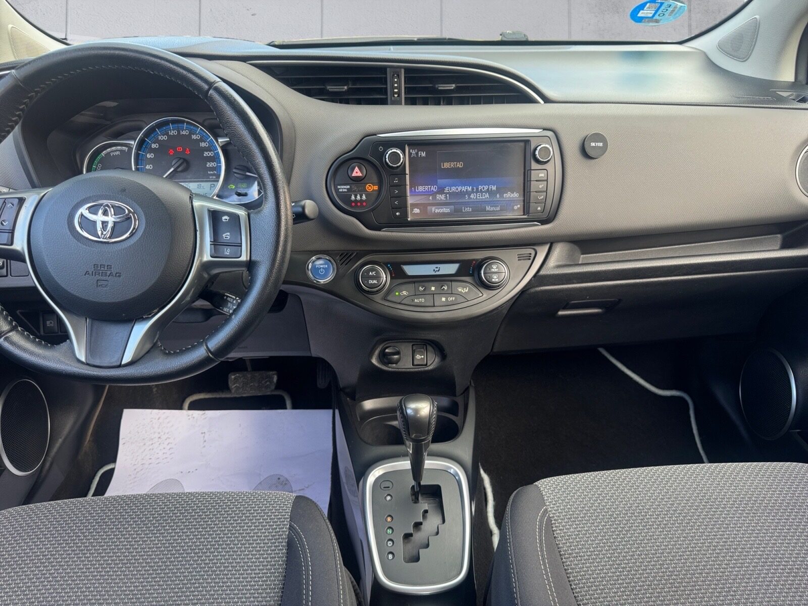 TOYOTA 1.5 Hybrid active