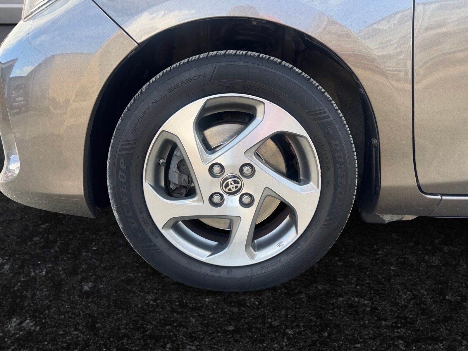 TOYOTA 1.5 Hybrid active