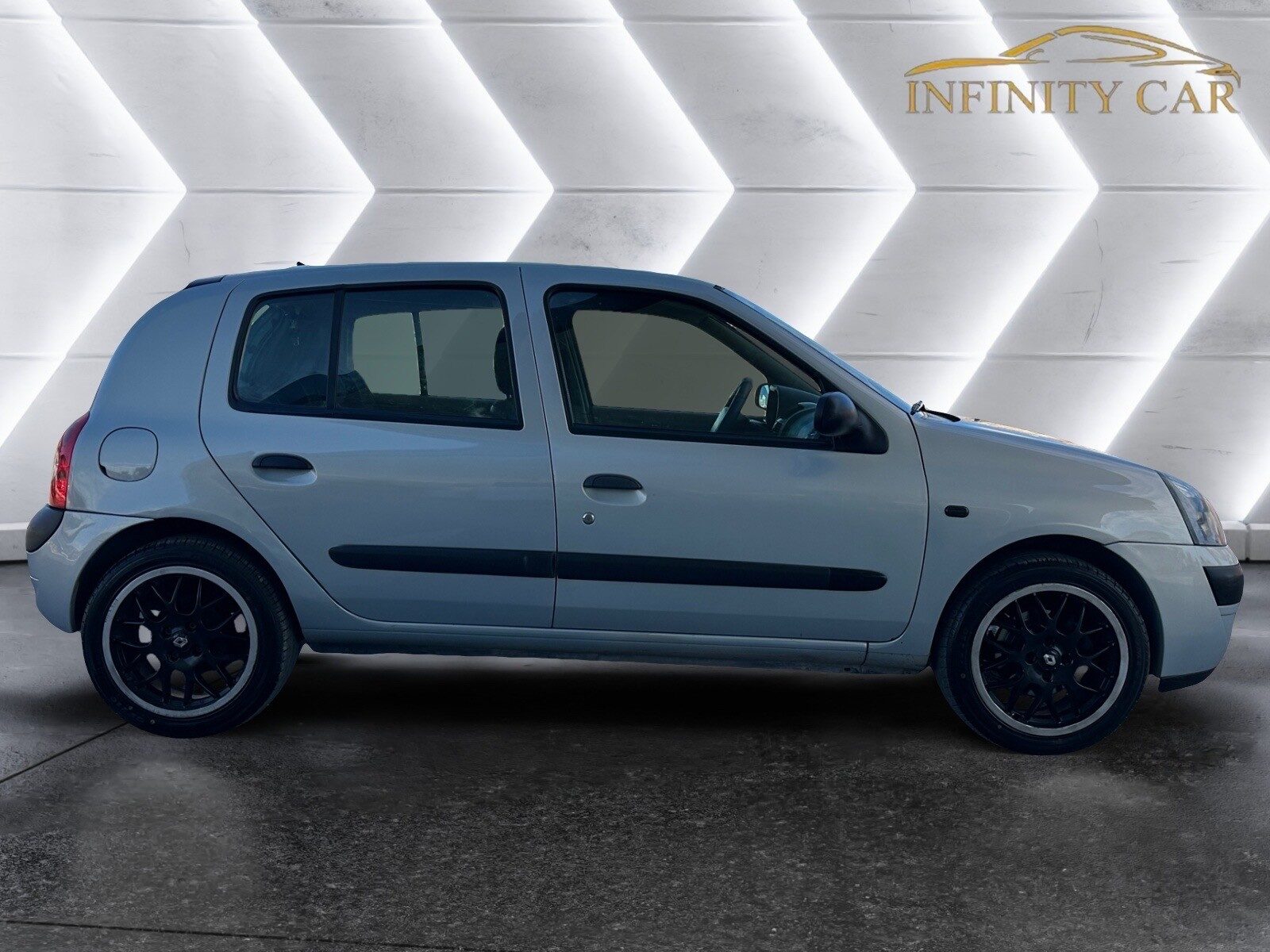 RENAULT CLIO 1.2