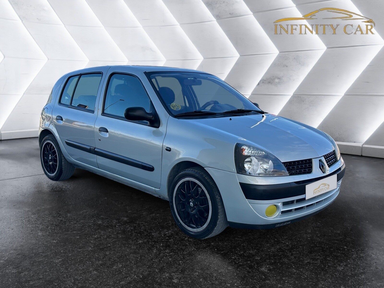 RENAULT CLIO 1.2