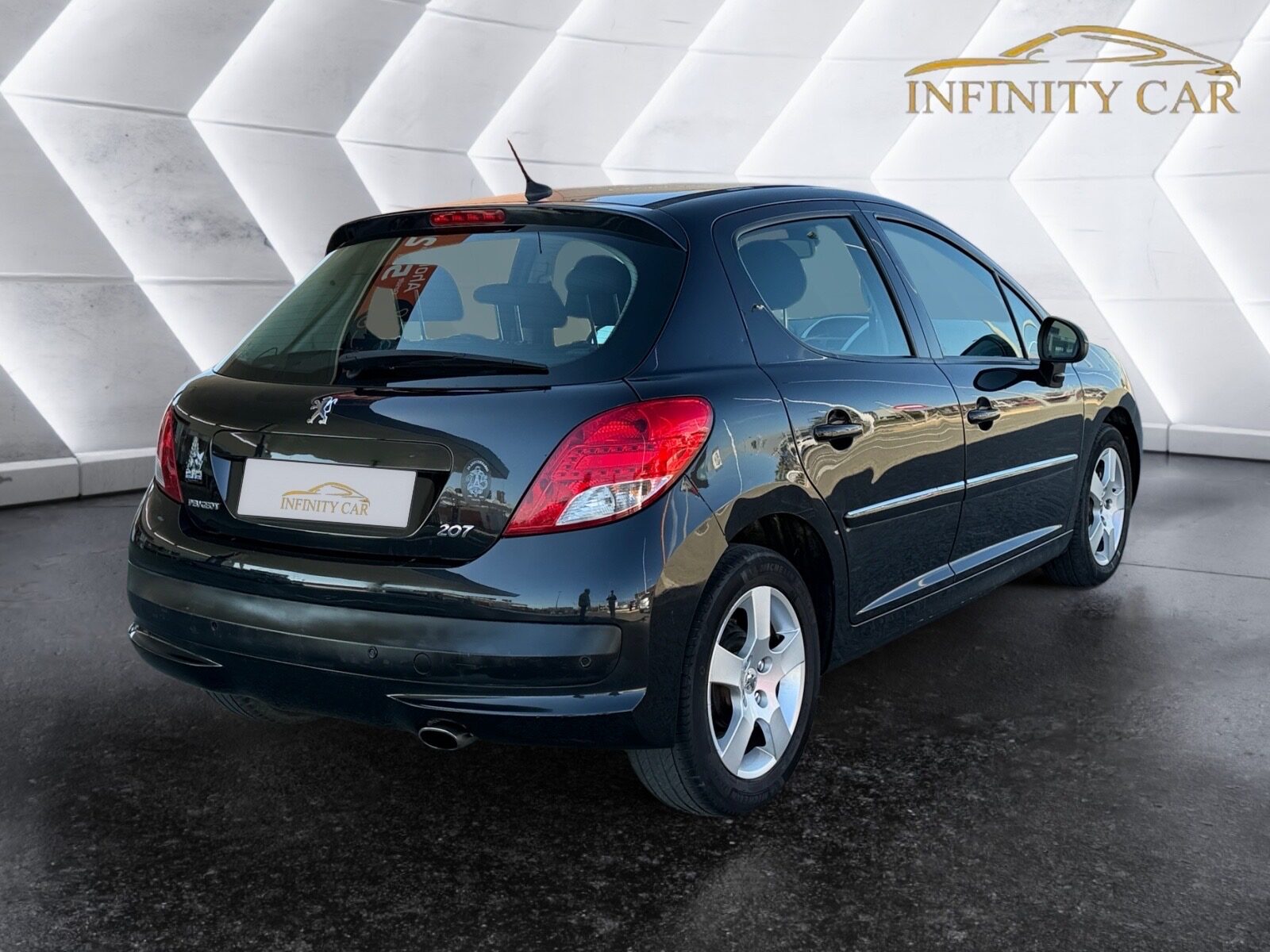 PEUGEOT 207 1.6HDI