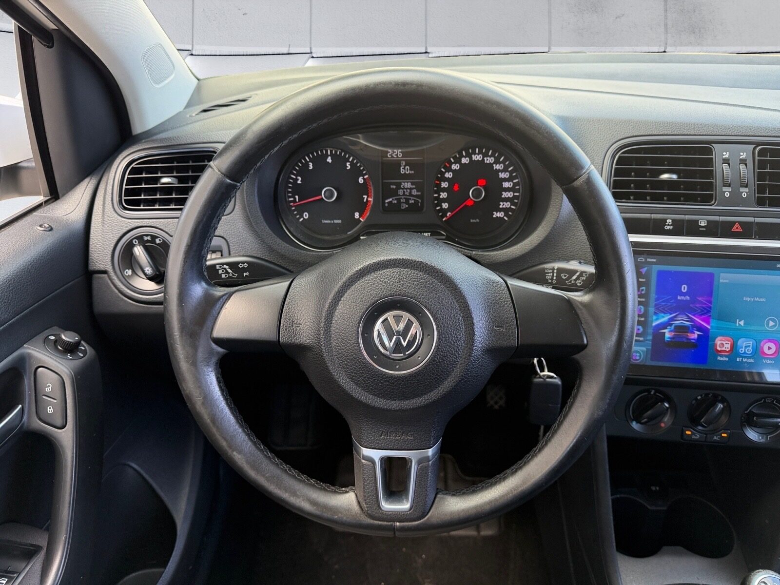 VOLKSWAGEN POLO 1.2TSI