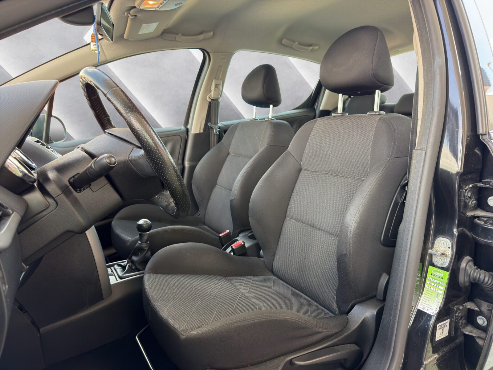 PEUGEOT 207 1.6VTI