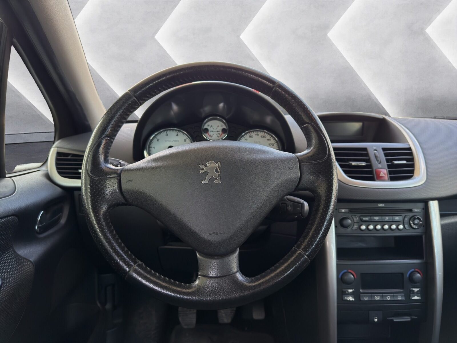 PEUGEOT 207 1.6VTI