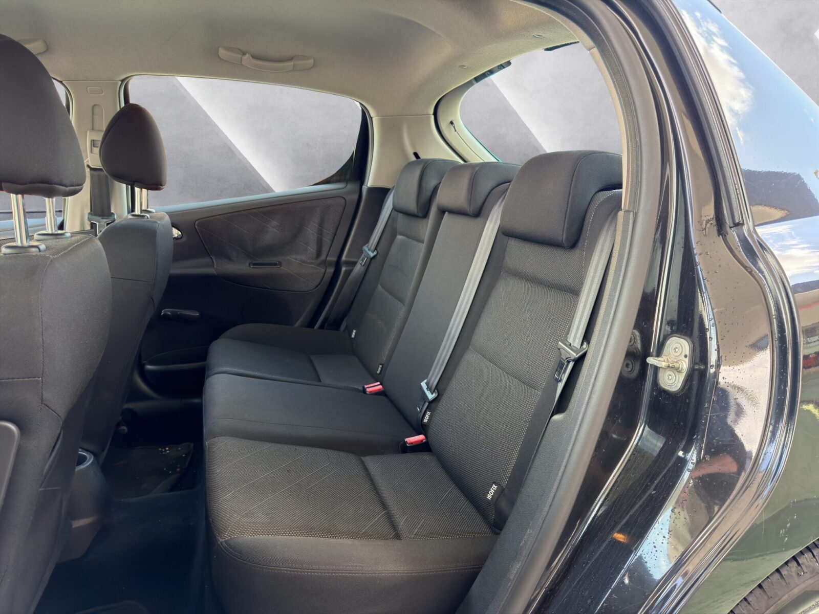 PEUGEOT 207 1.6VTI