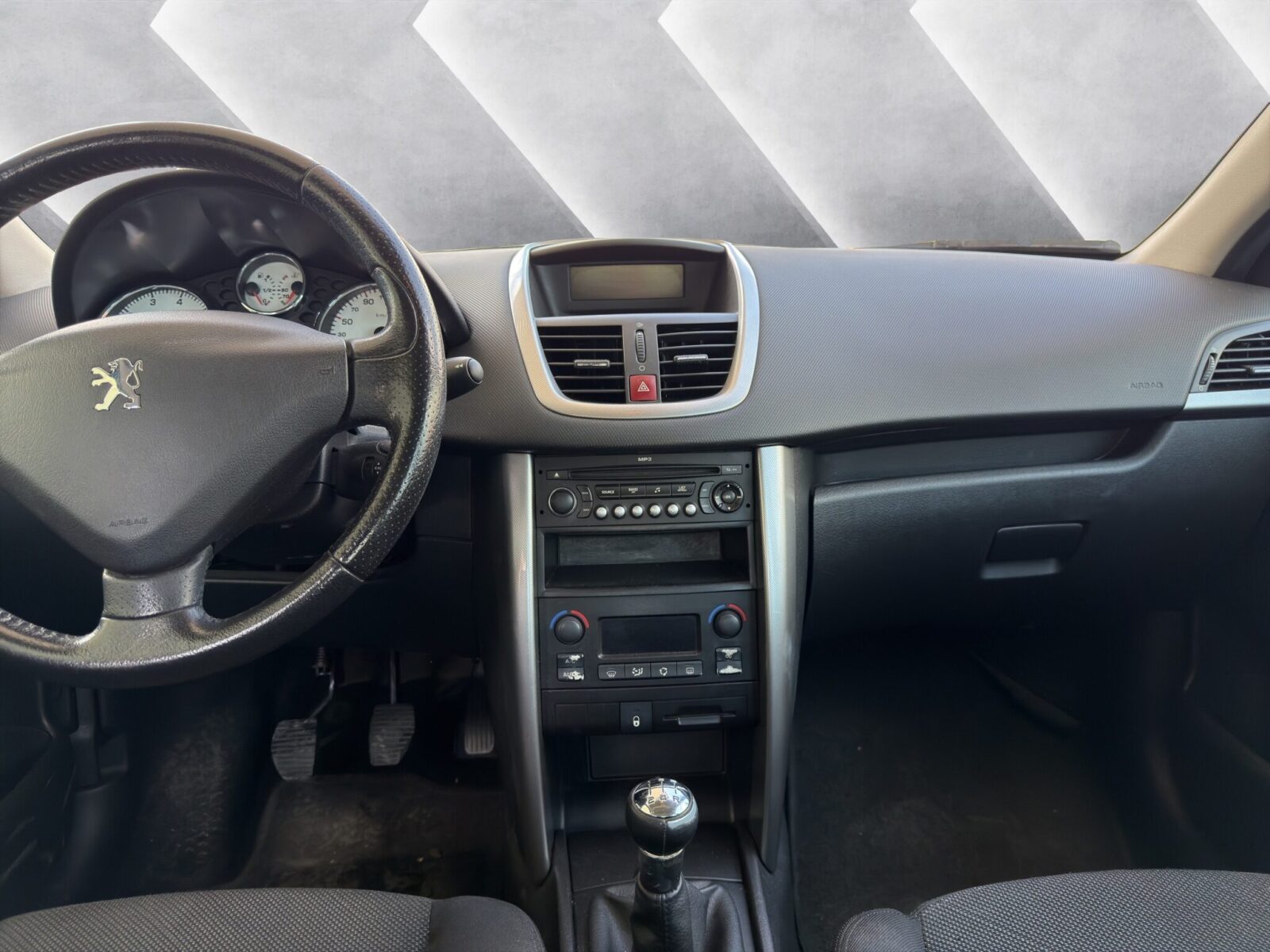 PEUGEOT 207 1.6VTI