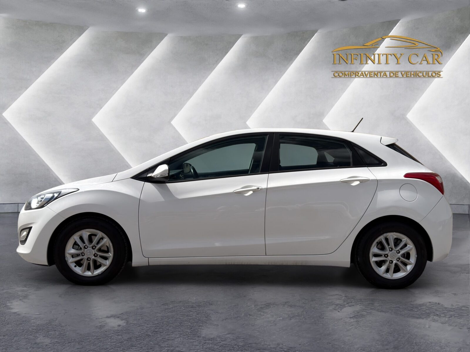 HYUNDAI i30 1.4 CRDI
