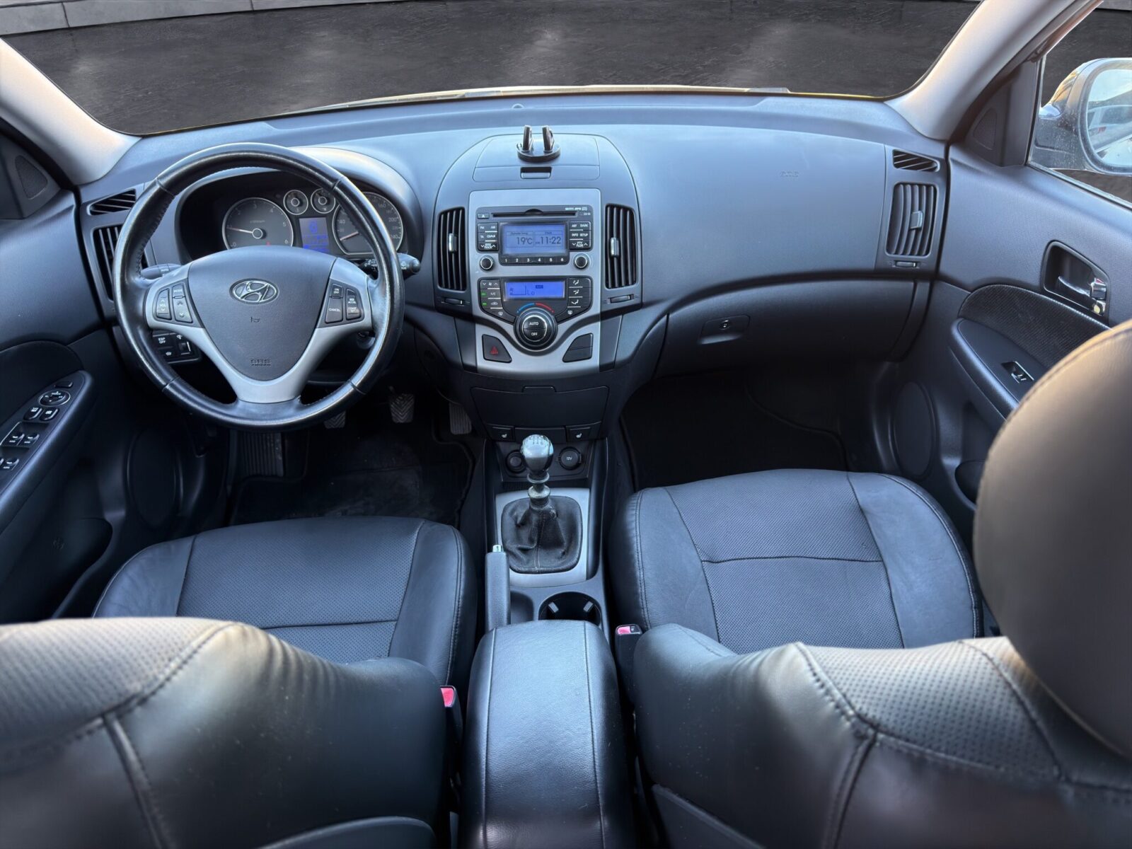 HYUNDAI i30 2.0 CRDI