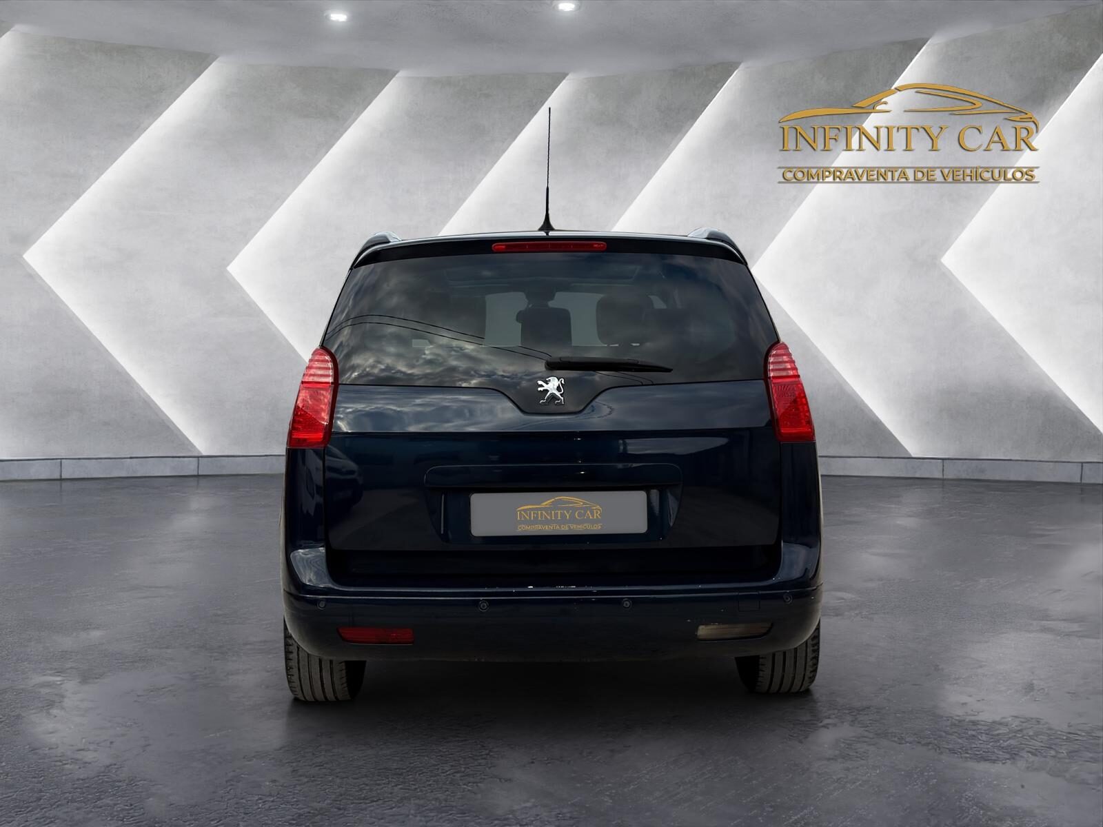 PEUGEOT 5008 2.0 HDI