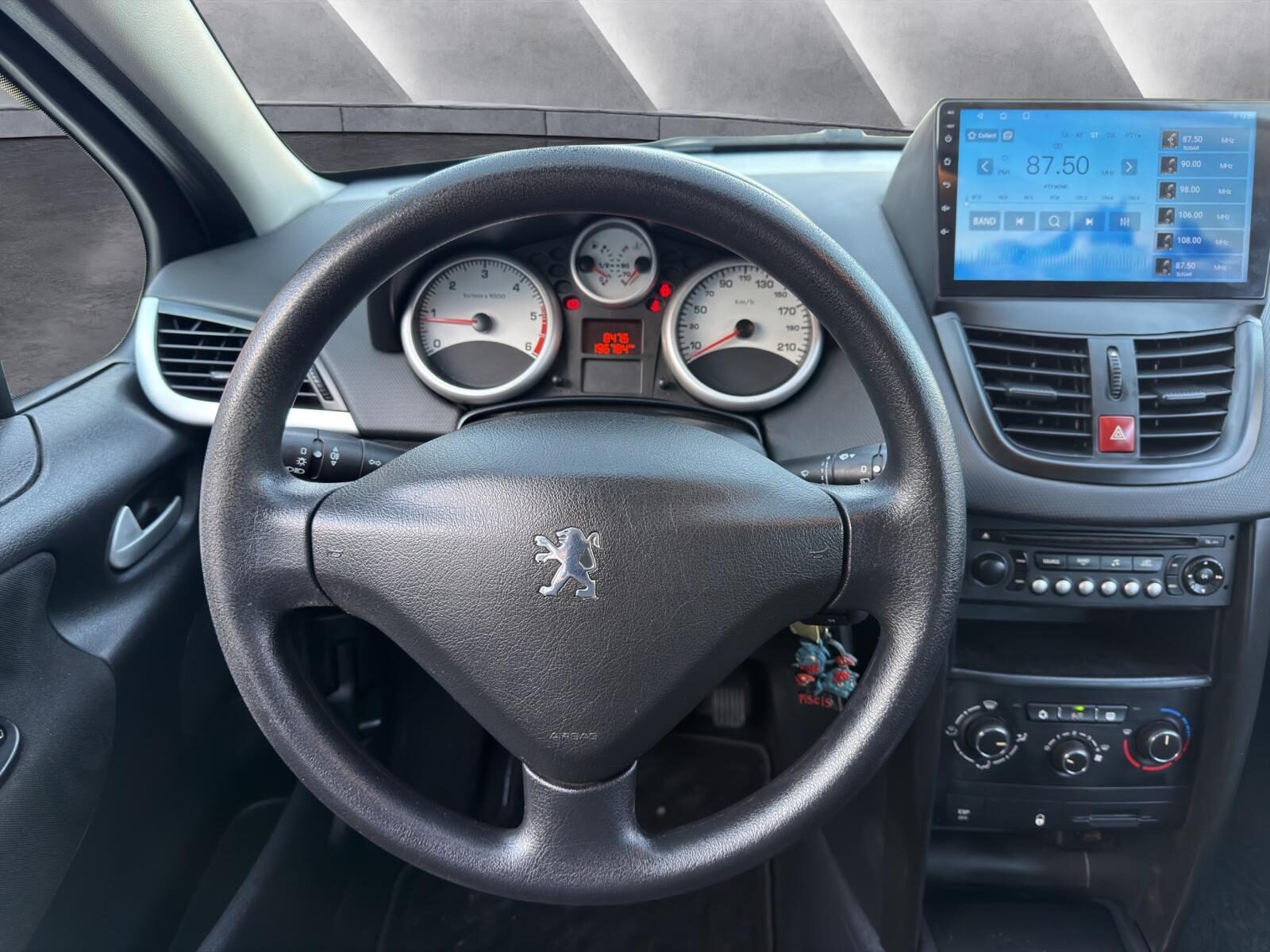 PEUGEOT 207 1.4HDI