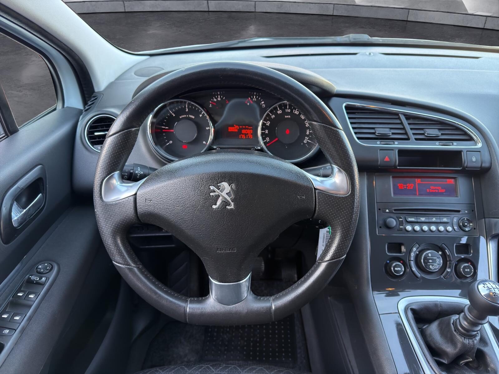 PEUGEOT 3008 1.6 BlueHDI