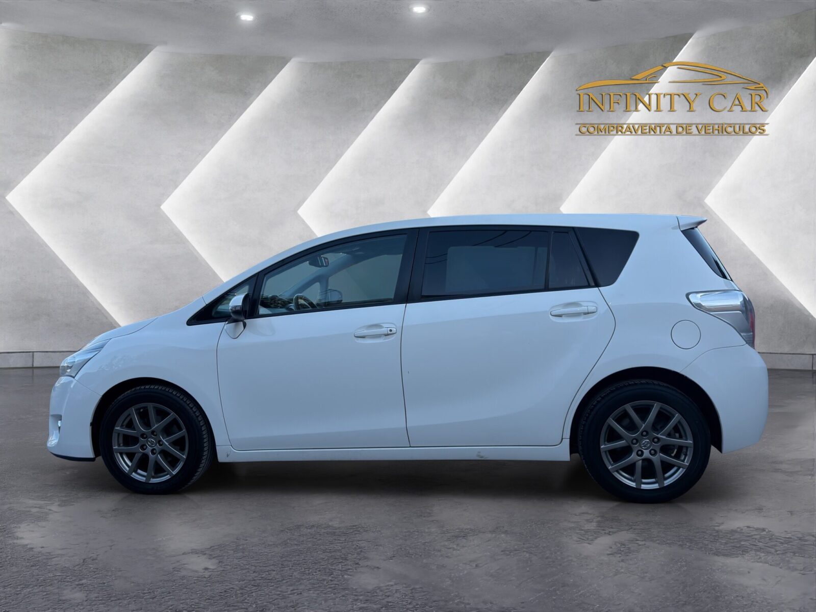 TOYOTA VERSO 1.6D