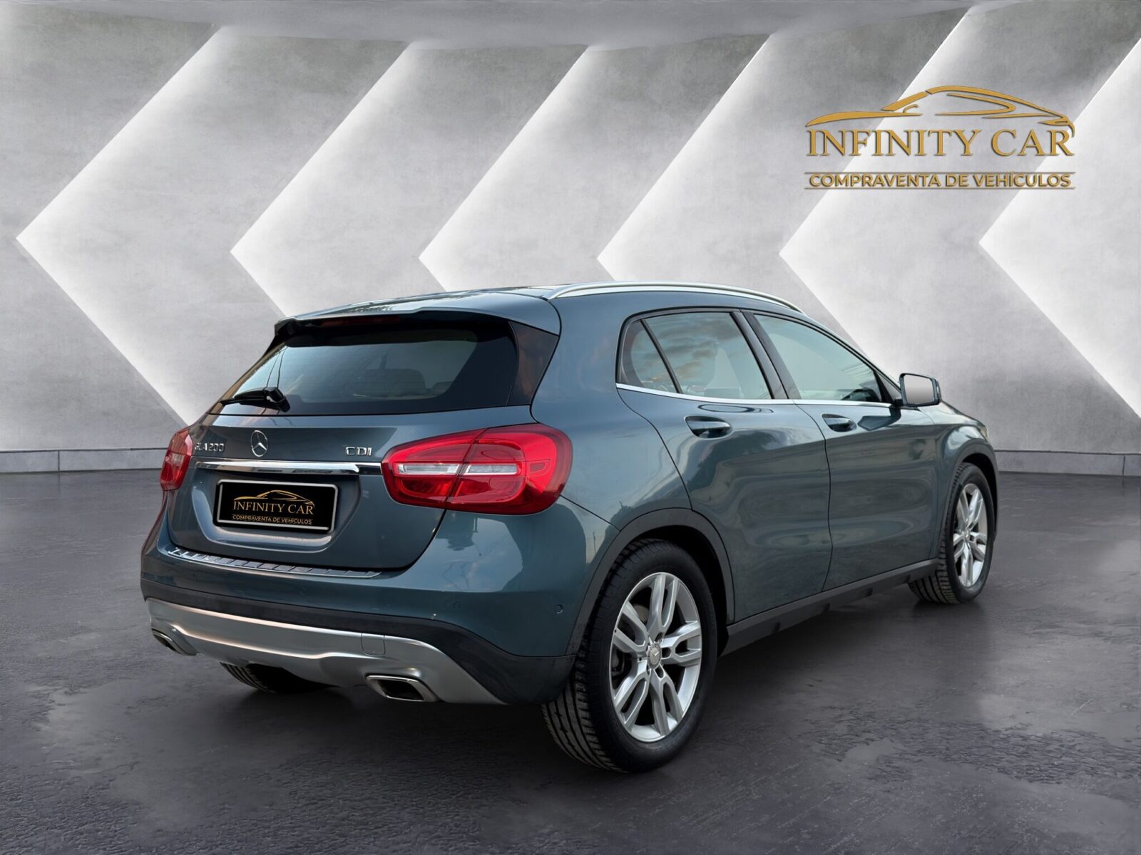 MERCEDES-BENZ GLA 200CDI