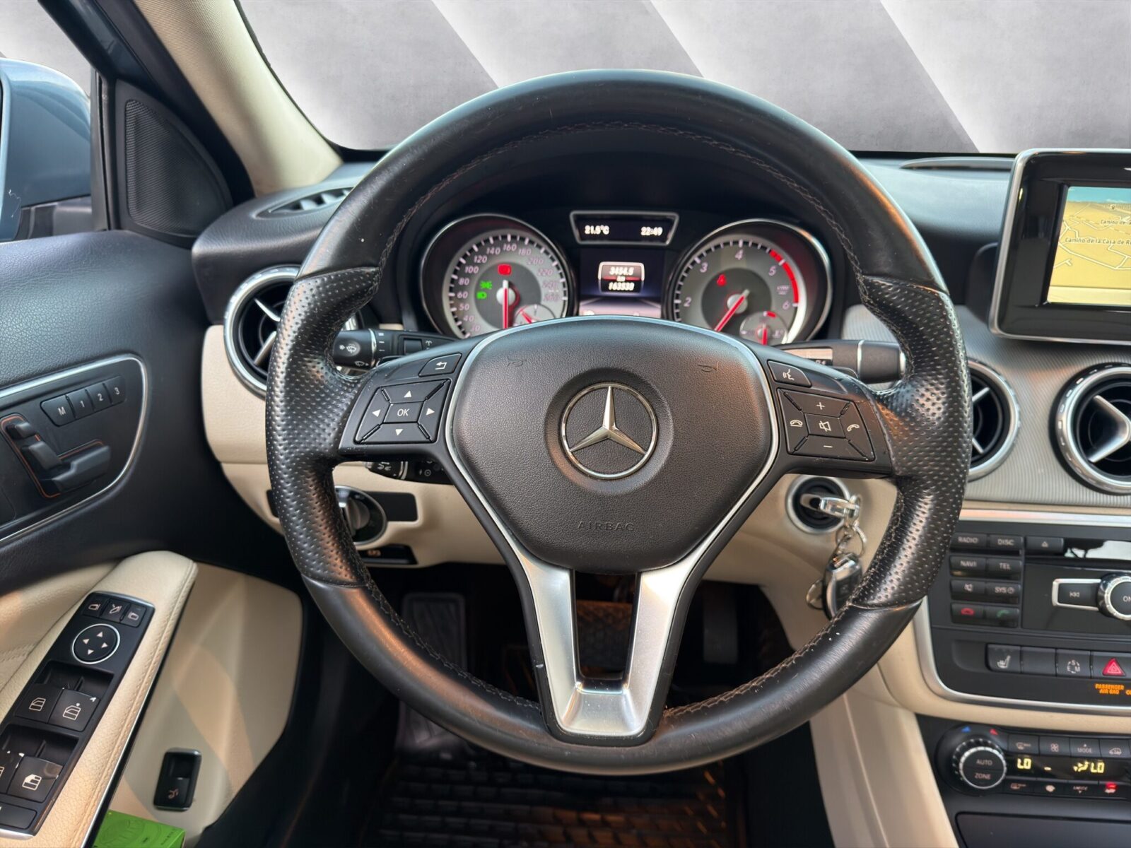 MERCEDES-BENZ GLA 200CDI