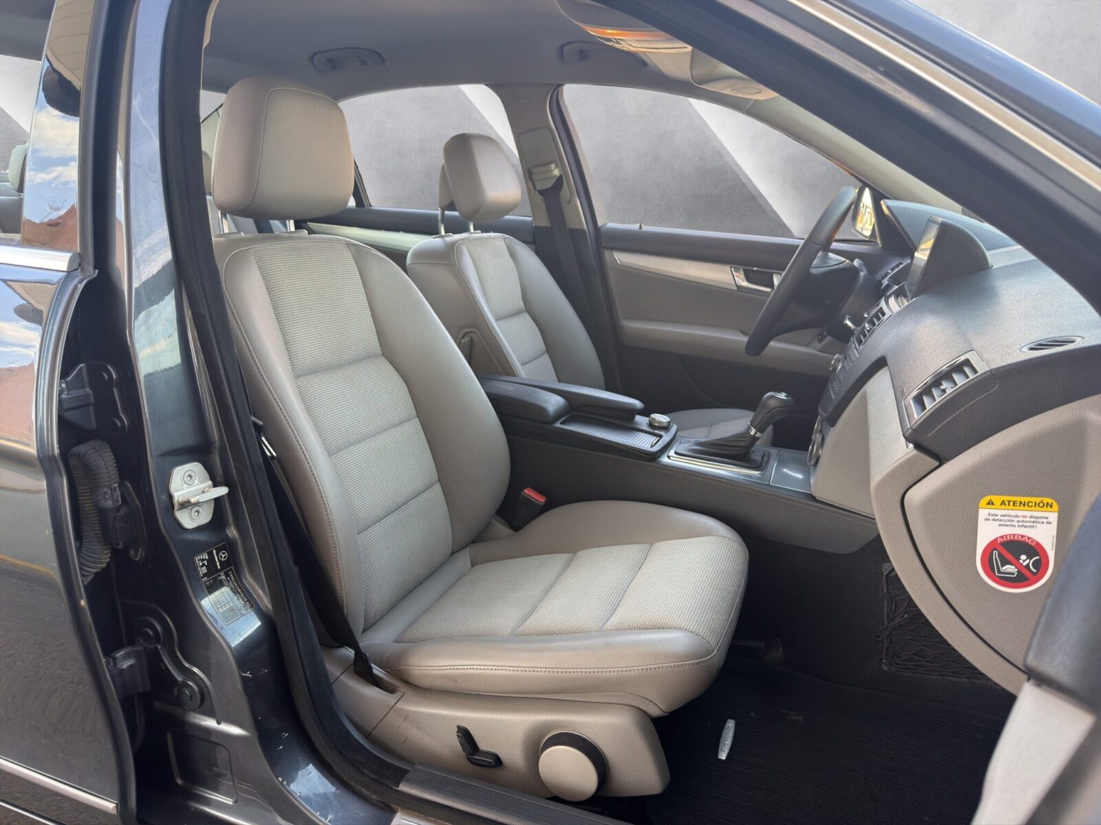 MERCEDES-BENZ CLASE C 220CDI
