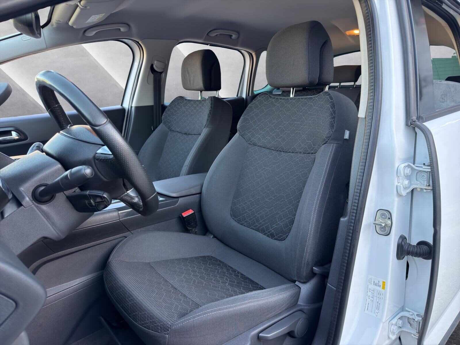 PEUGEOT 3008 1.6 BlueHDI