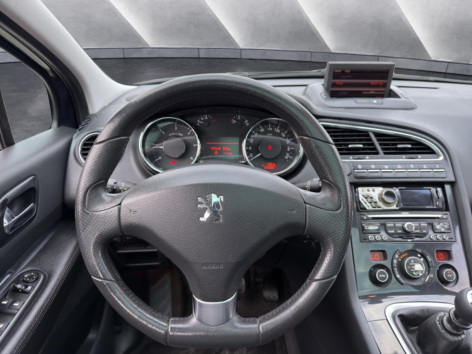 PEUGEOT 5008 2.0 HDI